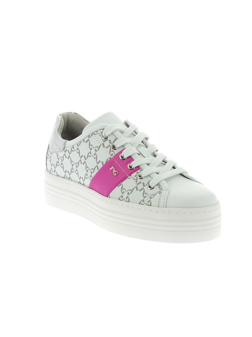 sneakers da donna in pelle ed ecopelle bianca NERO GIARDINI | E409955D707